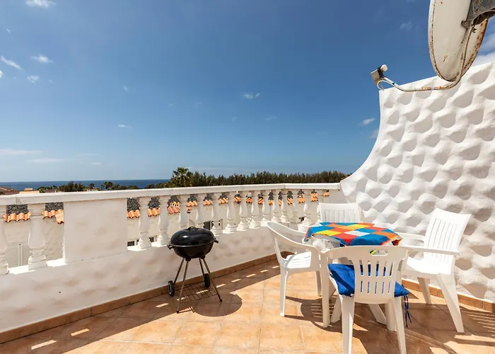 Daire Seaviews From The Big Balcony, Parking And Wifi *